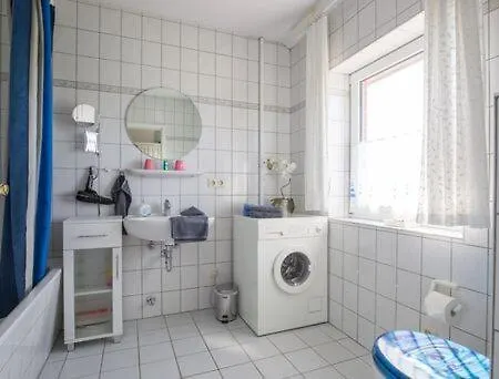 Radmokerhuus Apartment *